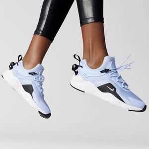 Air Huarache by Nike